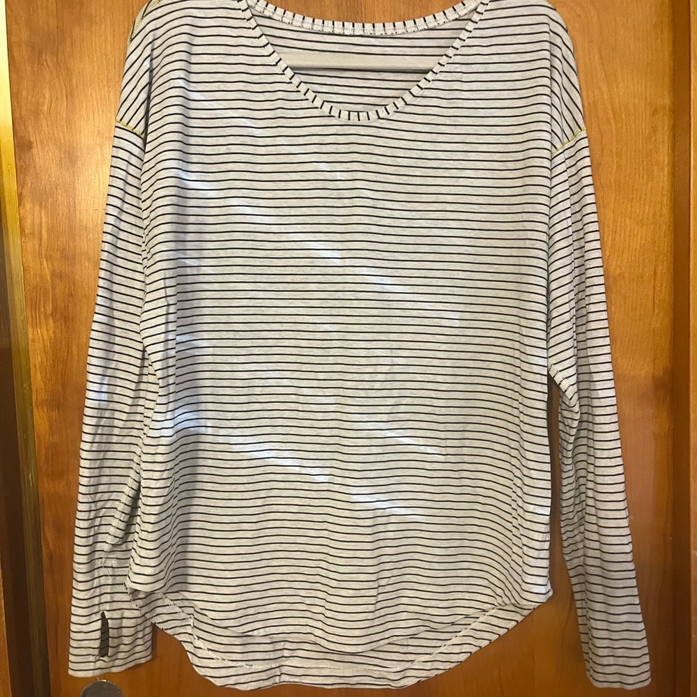 Lululemon stripped long sleeve top